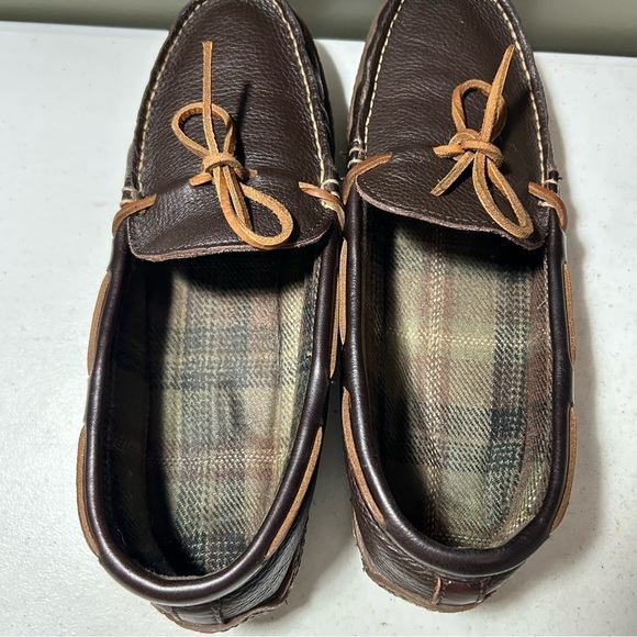 LL Bean HandSewn Men’s Size 11M Brown Leather Slippers Flannel Lined Moccasins - Picture 5 of 7